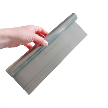 Fém tésztavágó, habkártya, 30 cm Fém tésztavágó, habkártya, 30 cm