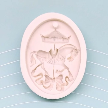 Körhinta ló szilikon fondant formázó Körhinta ló szilikon fondant formázó